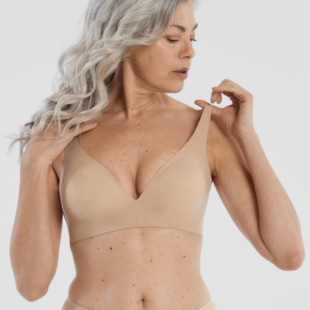 Evelyn Bobbie StarlettePlunge